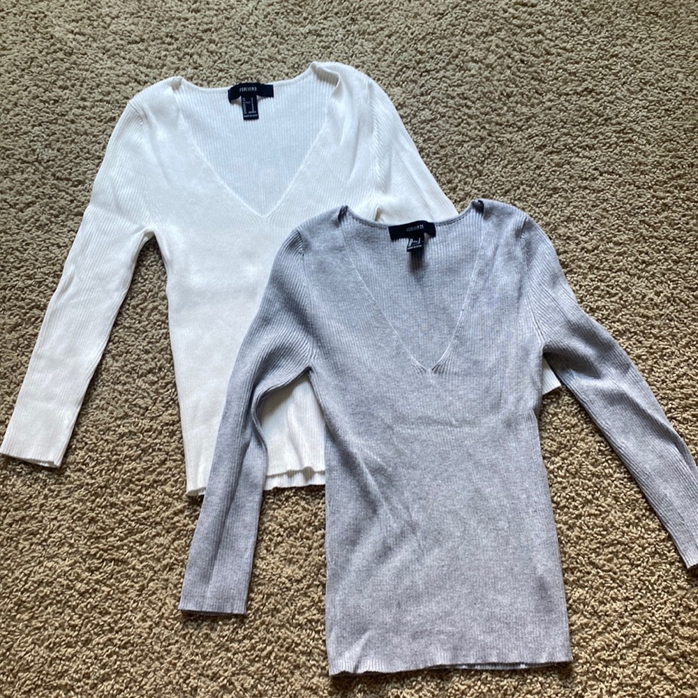 Forever 21 white and grey long sleeve set (size S)